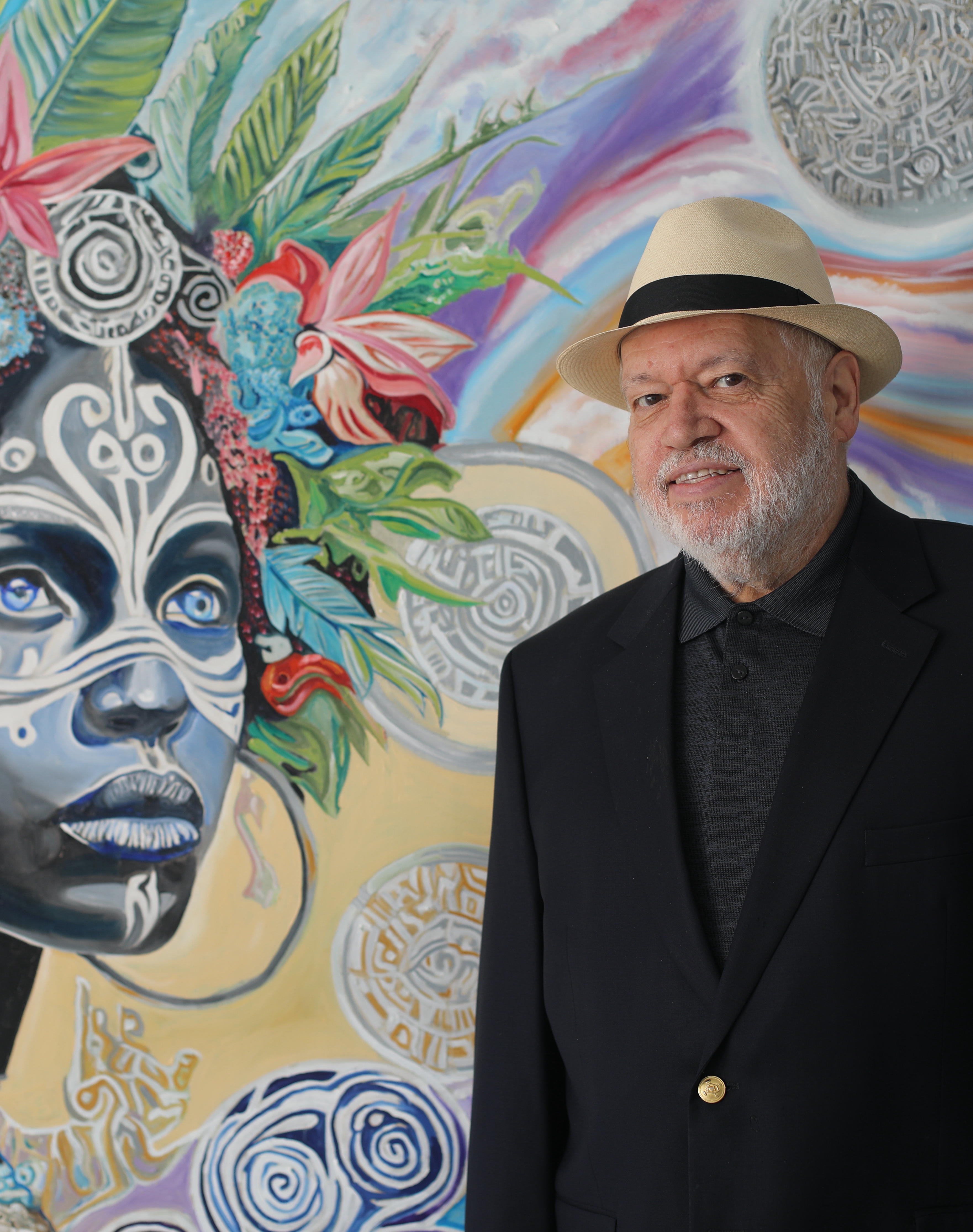Oscar Luis Martínez in his studio